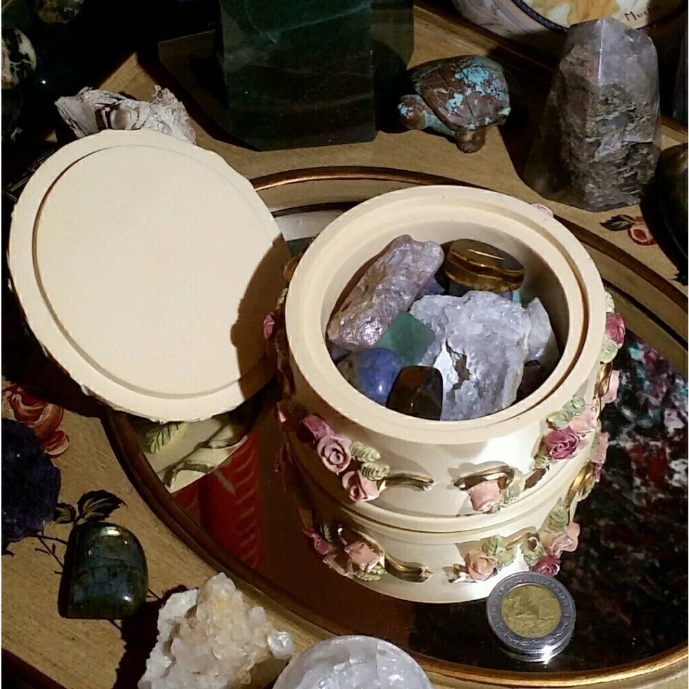 434g Hand Painted Floral Box Crystal Bundle